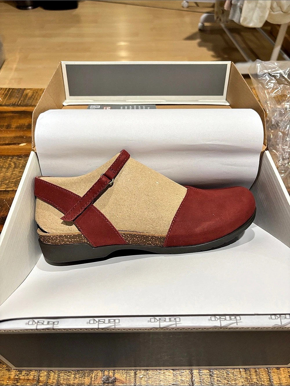 Dansko Rowan Milled Clog Red & Tan EU 38